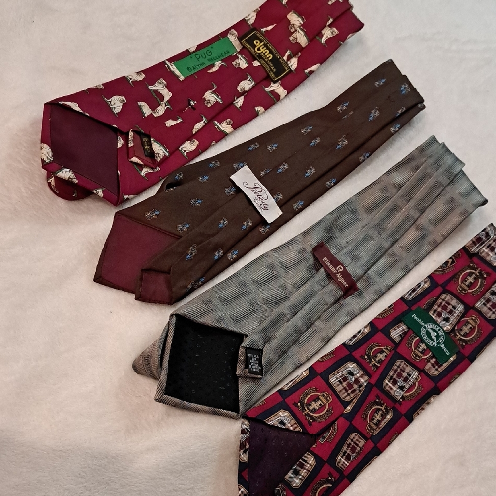 Bundle Of Mens Ties 4 Ties "Novelty"